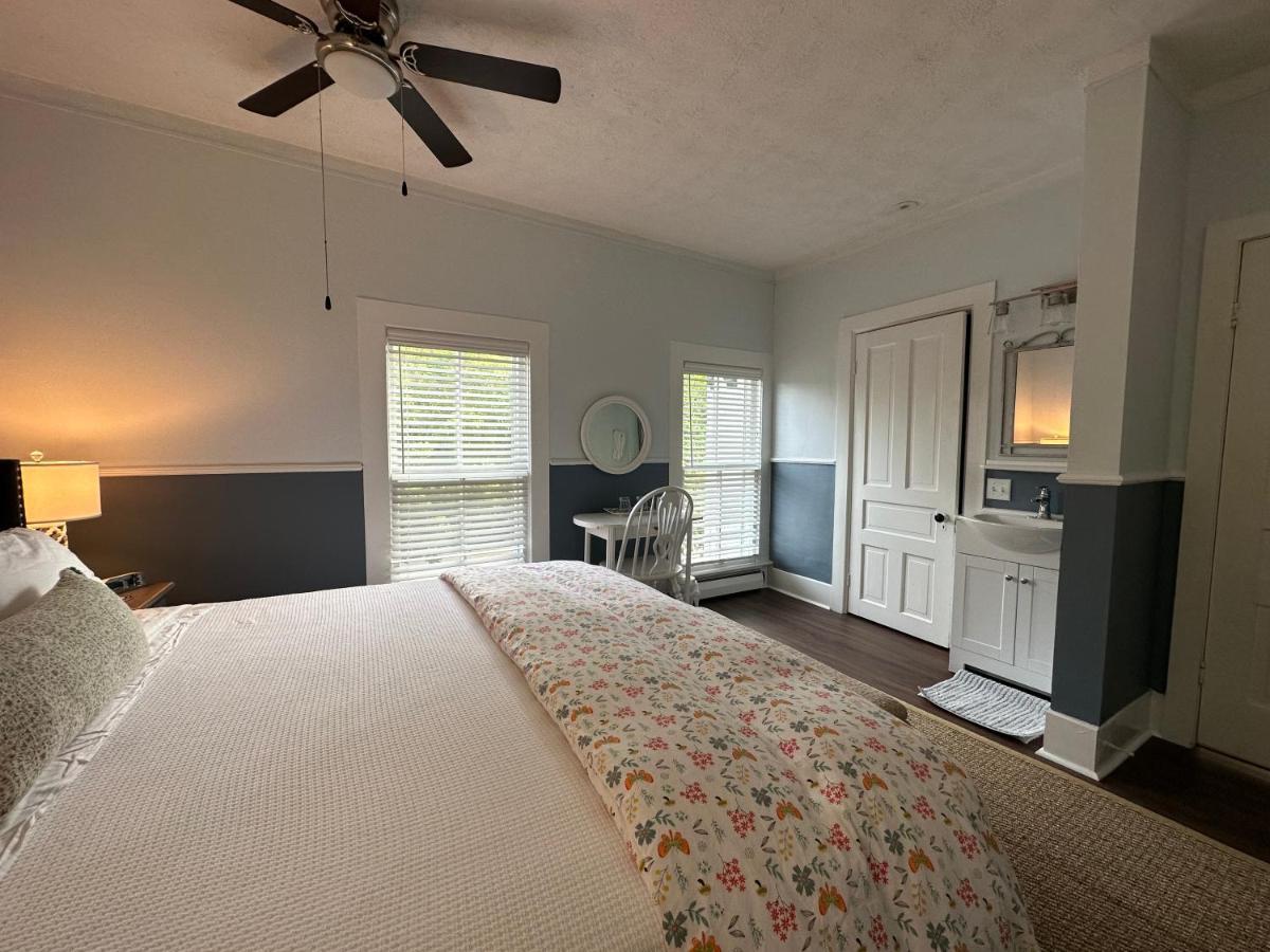 The Belvedere B&B Charlevoix Luaran gambar
